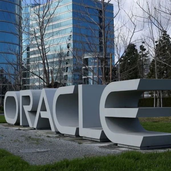 Oracle Launches Life Sciences AI Data Platform to Integrate Real-World Data and Agentic AI