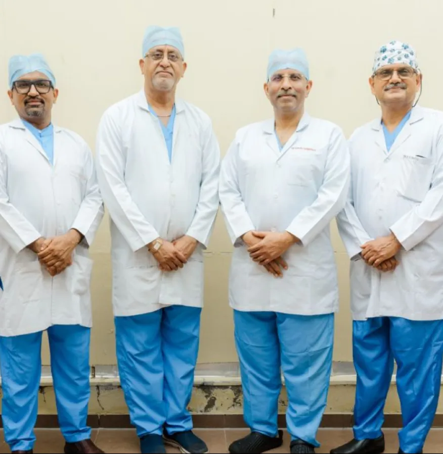 gujarat-completes-first-950-km-robotic-telesurgery-using-made-in-india-ssi-mantra-system