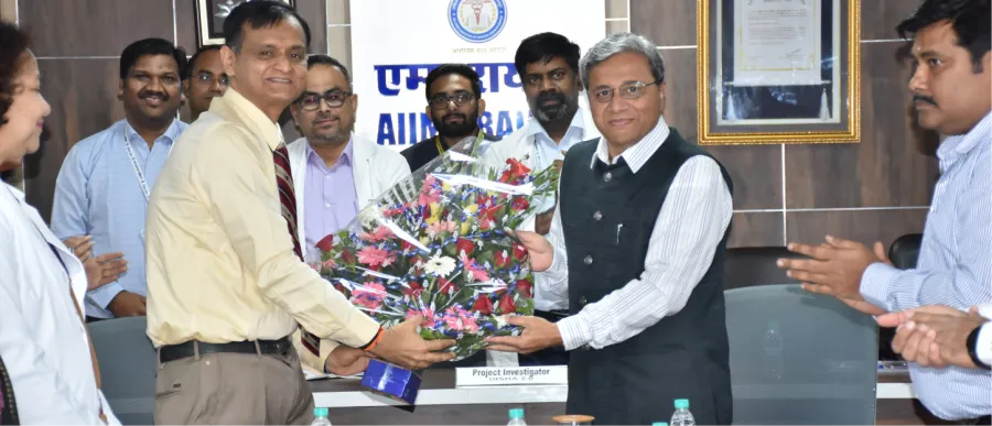 aiims-raipur-iit-indore-inaugurate-ai-lab-deployment-centre-to-advance-digital-health-innovation