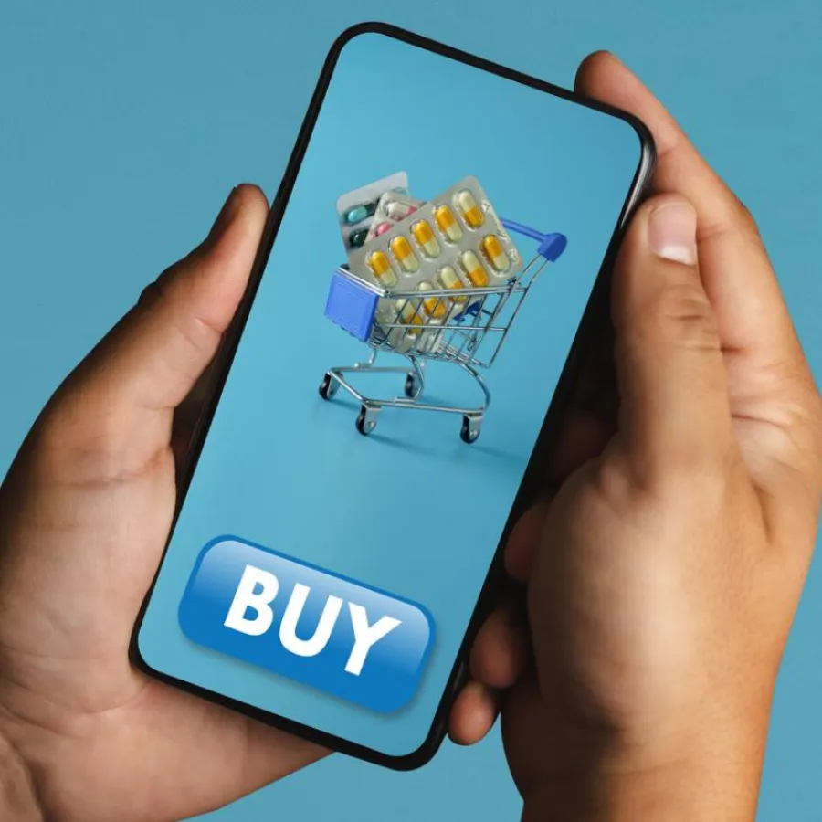 india-s-digital-pharmacy-crossroads-access-speed-the-search-for-regulation