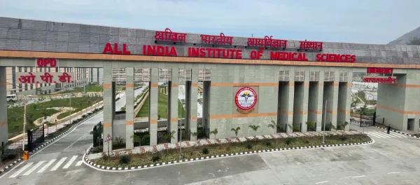 AIIMS Bilaspur Plans Major Capacity Boost to 960-Beds