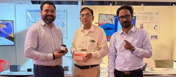ICMR Backs IIT Kharagpur 'HemoQR', a Smart Device Developed for Rapid Anaemia Screening