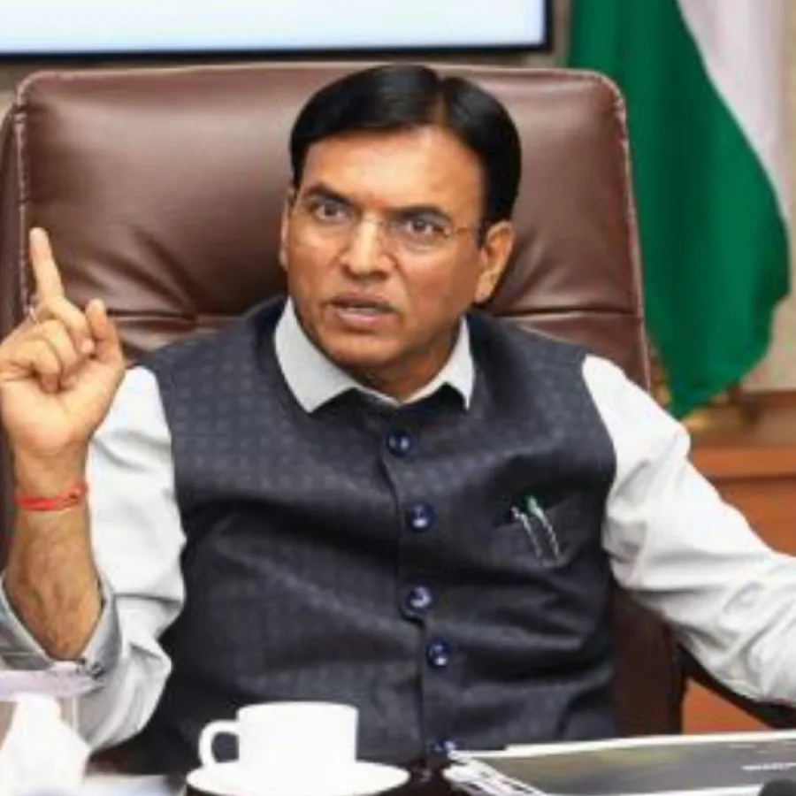 union-minister-mansukh-mandaviya-opens-100-bed-esic-facility-in-karnataka