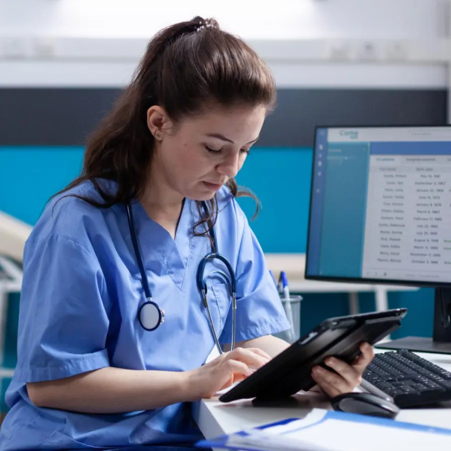 empowering-nurses-through-innovation-how-digitalization-technology-are-redefining-nursing-care-workflow