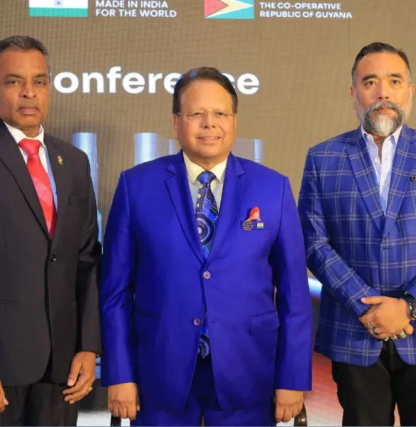 Indian-Origin Surgeon Performs World’s Longest-Distance Cardiac Telesurgery Across 20,000 Km