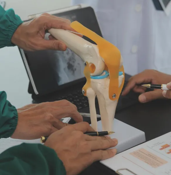 NUS Medicine, PolyU Partner to Develop AI-Based Community Screening for Knee Osteoarthritis