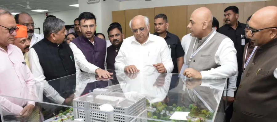 gujarat-cm-lays-foundation-for-inr-910-cr-torrent-group-backed-hospital-in-vyara