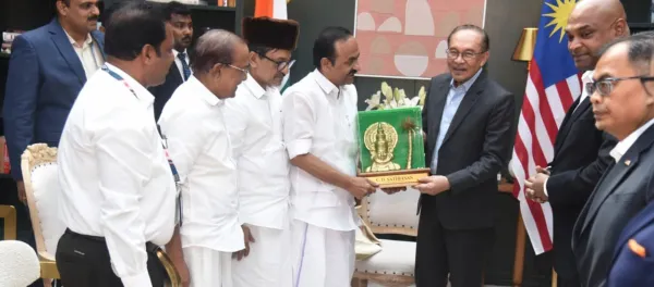 Kerala & Malaysia Explore Investment Opportunities in Healthcare & Other Sectors