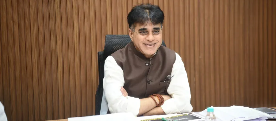 gujarat-govt-plans-two-1500-bed-hospitals-in-ahmedabad-surat-to-boost-healthcare-infrastructure