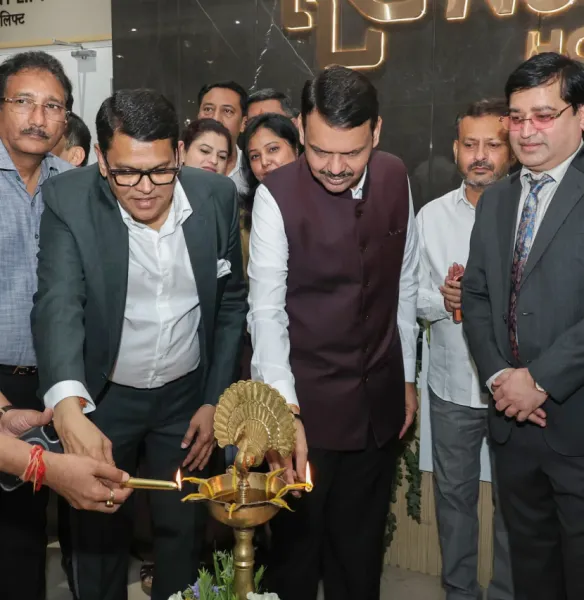 Maharashtra CM Unveils NewEra Hospitals’ 300-Bed Facility in Nagpur