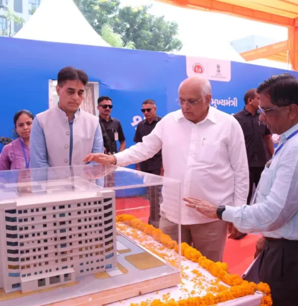 Gujarat CM Unveils Healthcare Projects Worth Over INR 500 Cr
